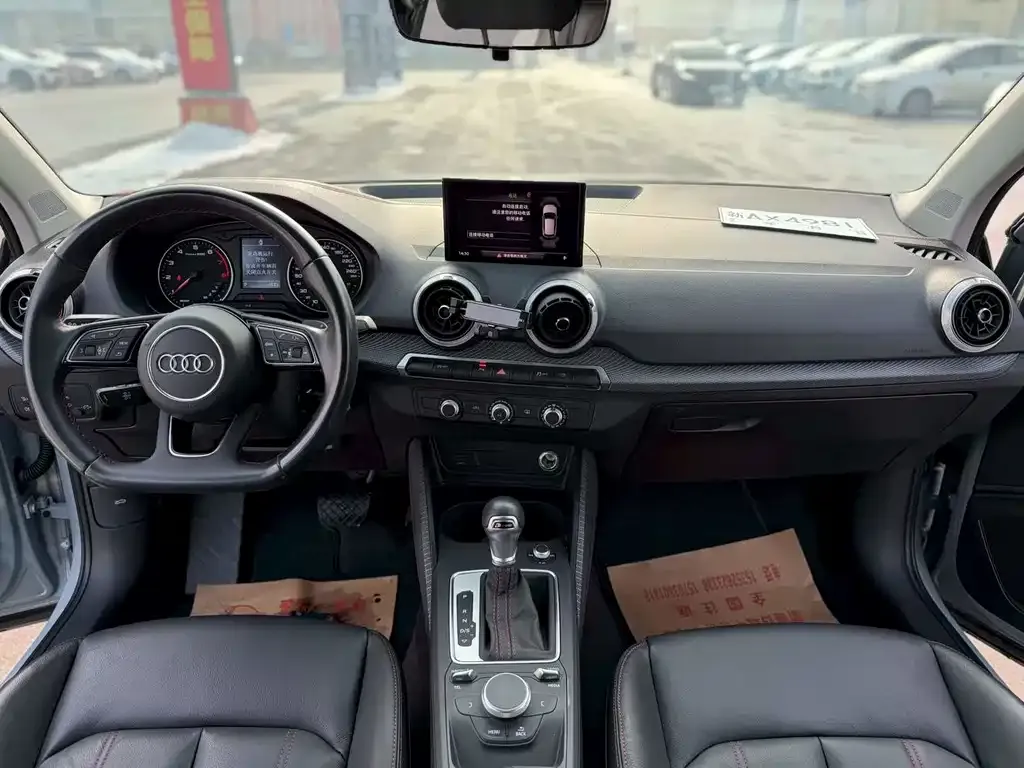 Audi Q2L 2023 из CN, фото 9