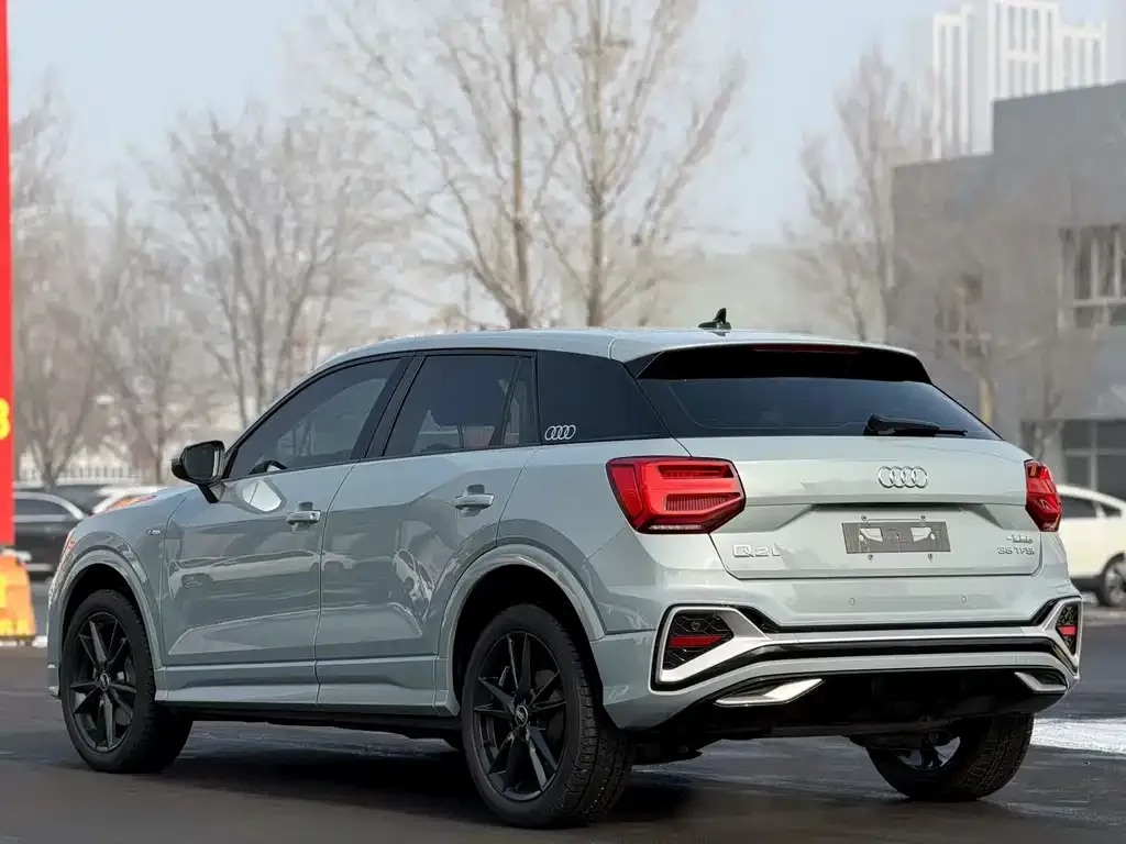 Audi Q2L 2023 из CN, фото 5