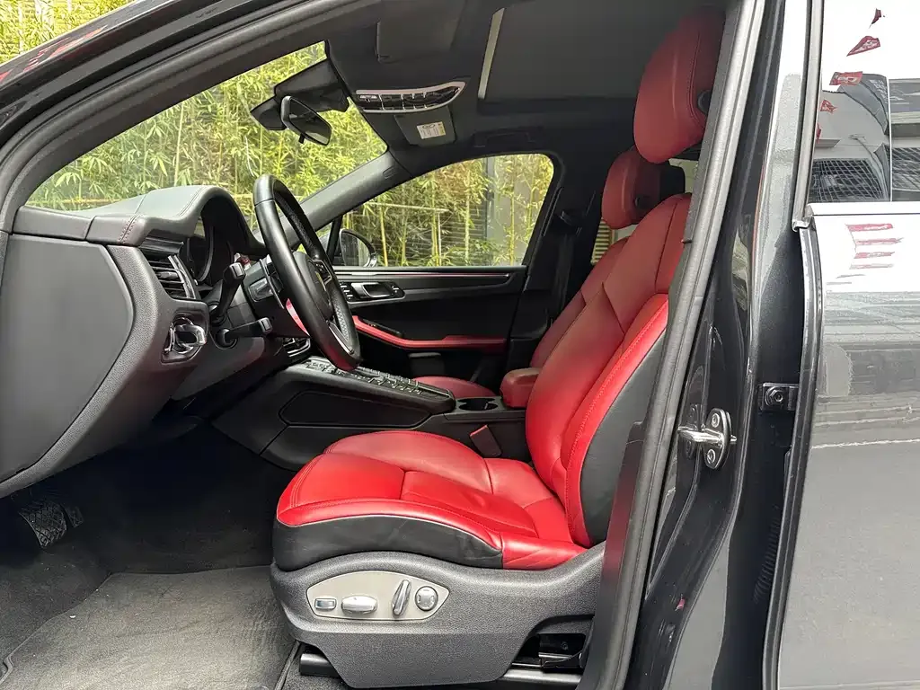 Porsche Macan 2021 из CN, фото 9