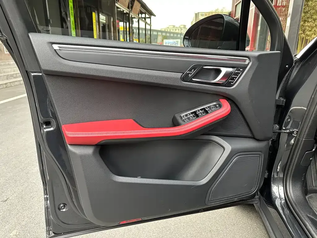 Porsche Macan 2021 из CN, фото 2