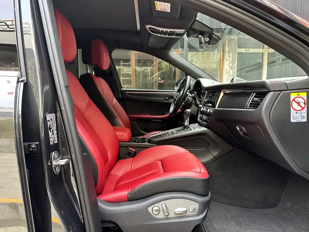 Porsche Macan 2021 из CN, фото 5
