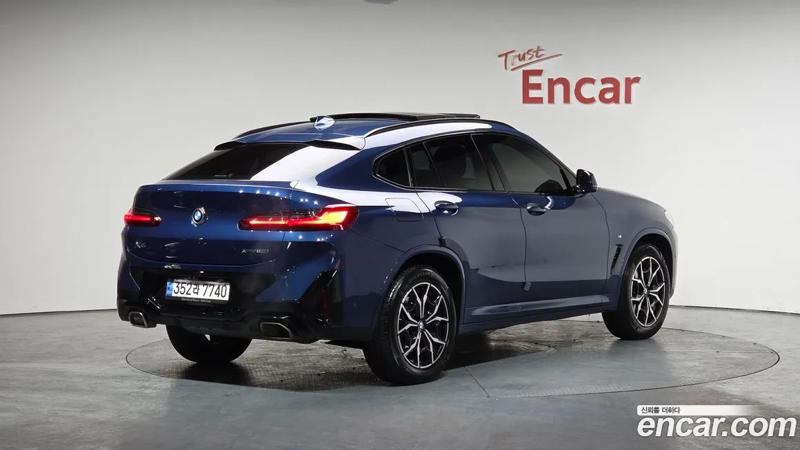BMW X4 2023 из KR, фото 2