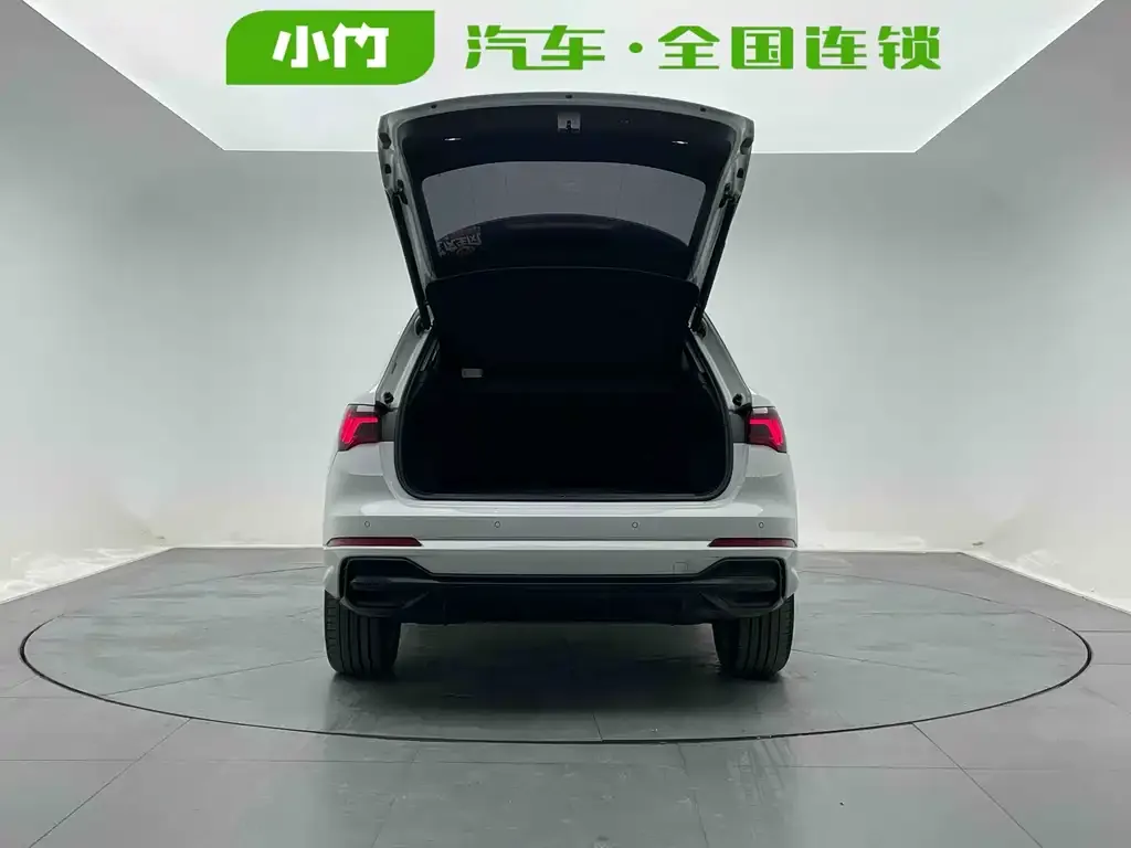 Audi Q3 2021 из CN, фото 3