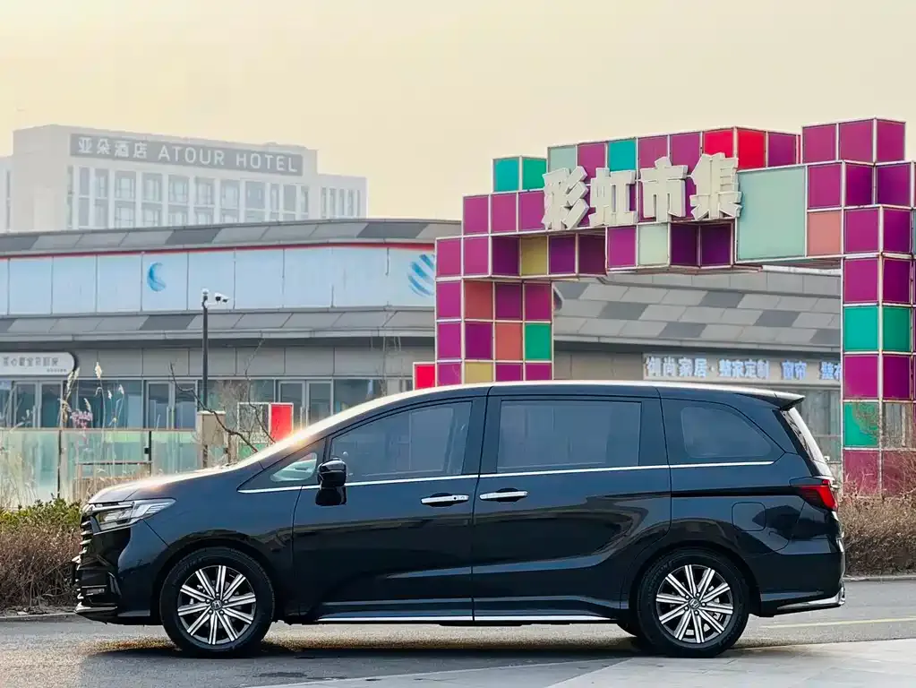 Honda Odyssey 2023 из CN, фото 10