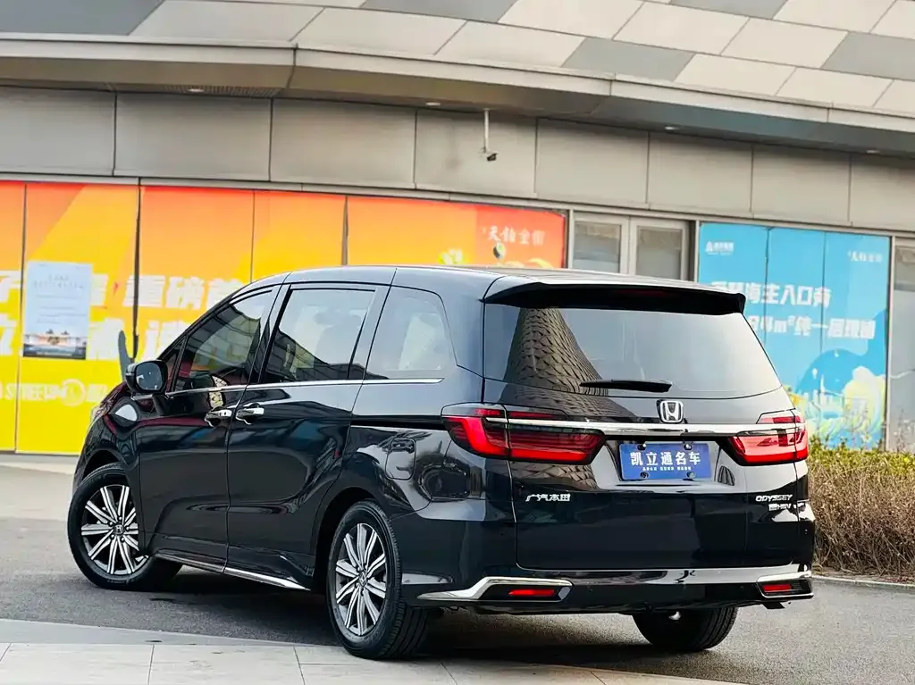 Honda Odyssey 2023 из CN, фото 5