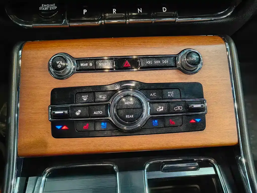 Lincoln Aviator 2021 из CN, фото 10