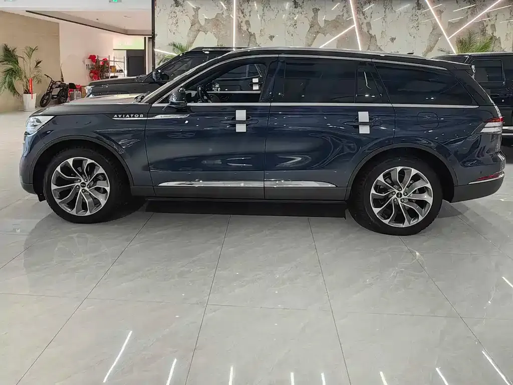 Lincoln Aviator 2021 из CN, фото 3