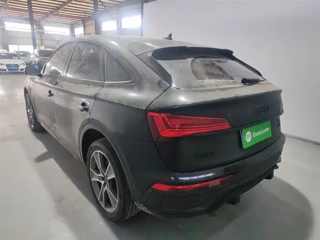 Audi Q5L Sportback — фото 6