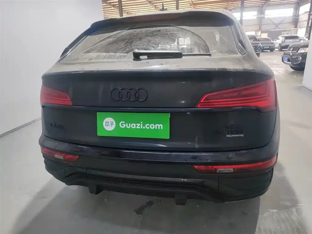 Audi Q5L Sportback — фото 4