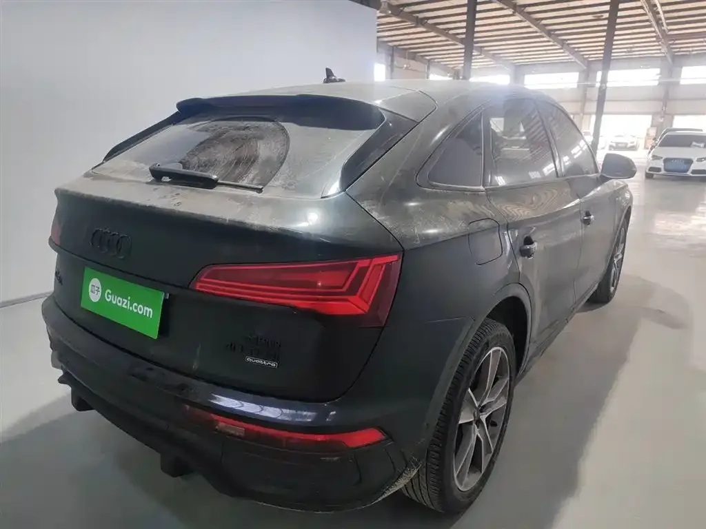 Audi Q5L Sportback — фото 8