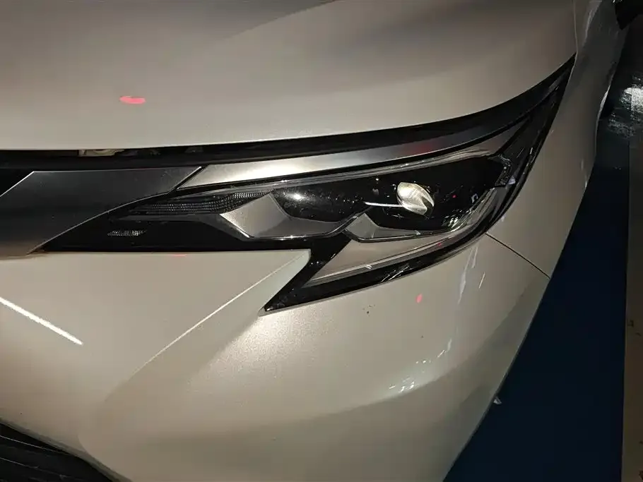 Toyota Sienna 2022 из CN, фото 3
