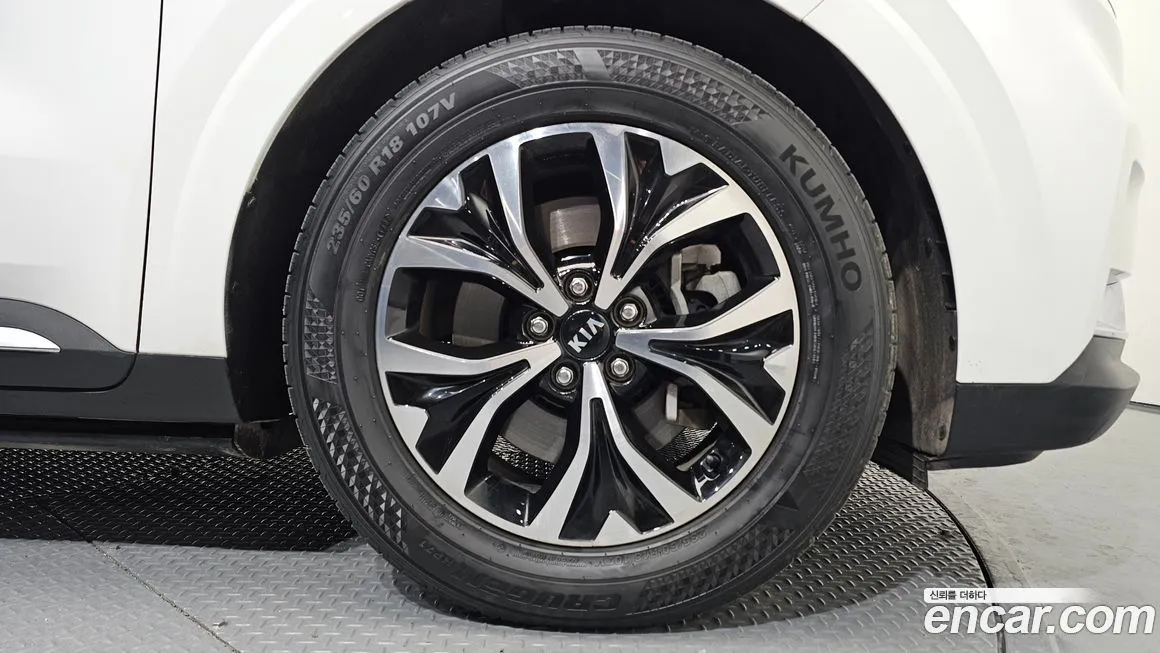 Kia Carnival 2021 из KR, фото 3