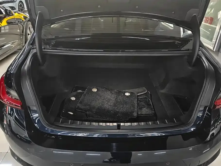 BMW i3 2023 из CN, фото 4