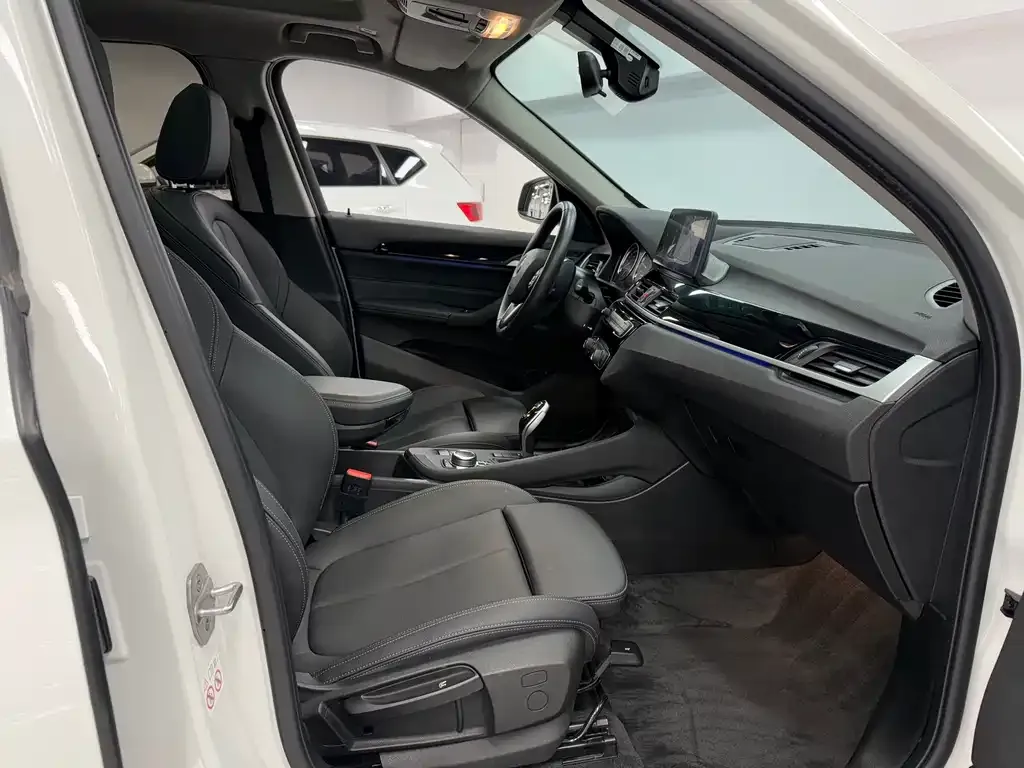BMW X1 2023 из CN, фото 10