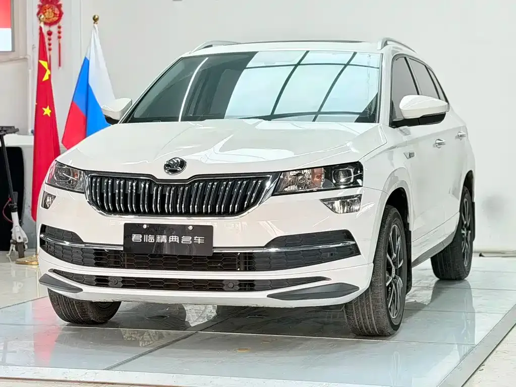 Skoda Karoq — фото 1