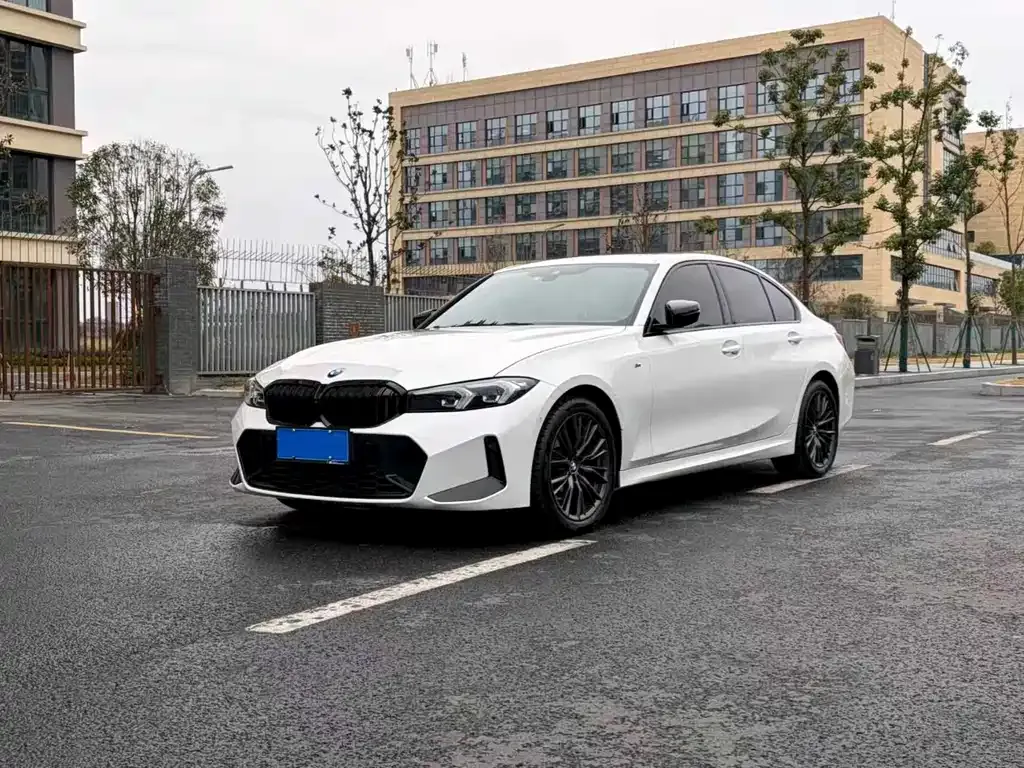 BMW 3 Series 2024 из CN, фото 1