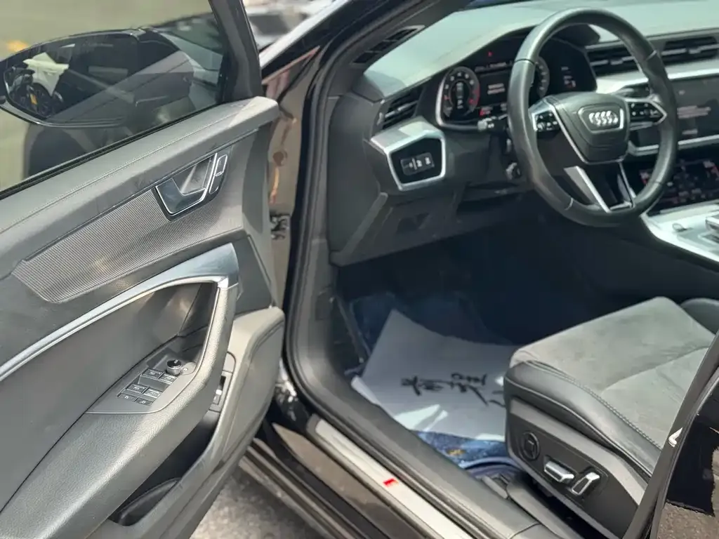 Audi A6L 2024 из CN, фото 8