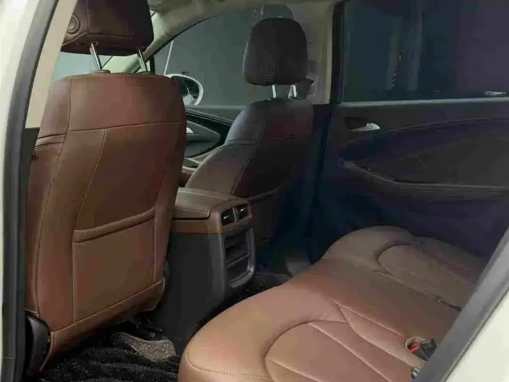 Buick Envision Plus 2021 из CN, фото 2
