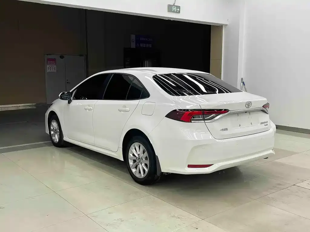 Toyota Corolla 2022 из CN, фото 4