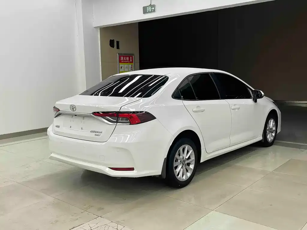 Toyota Corolla 2022 из CN, фото 3