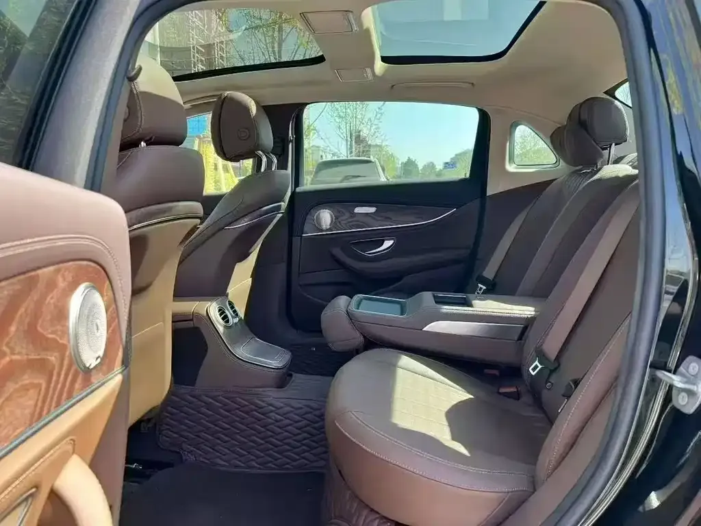 Mercedes-Benz E-Class 2022 из CN, фото 4