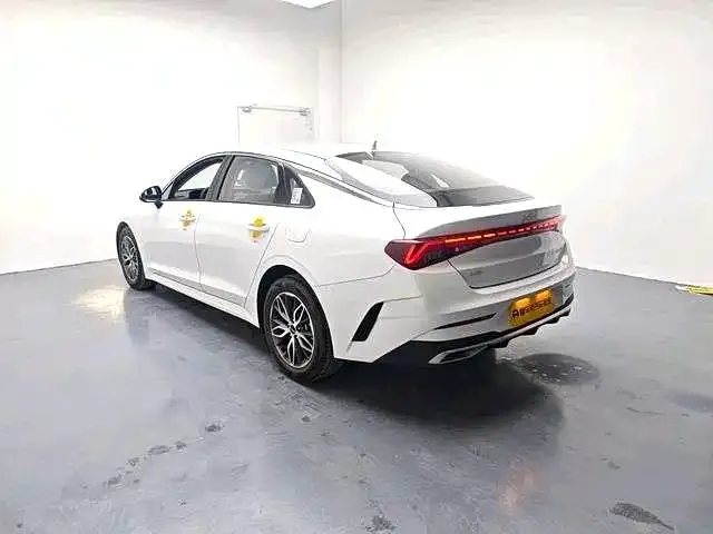 Kia K5 2025 из CN, фото 6