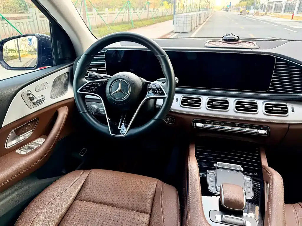 Mercedes-Benz GLS 2024 из CN, фото 2