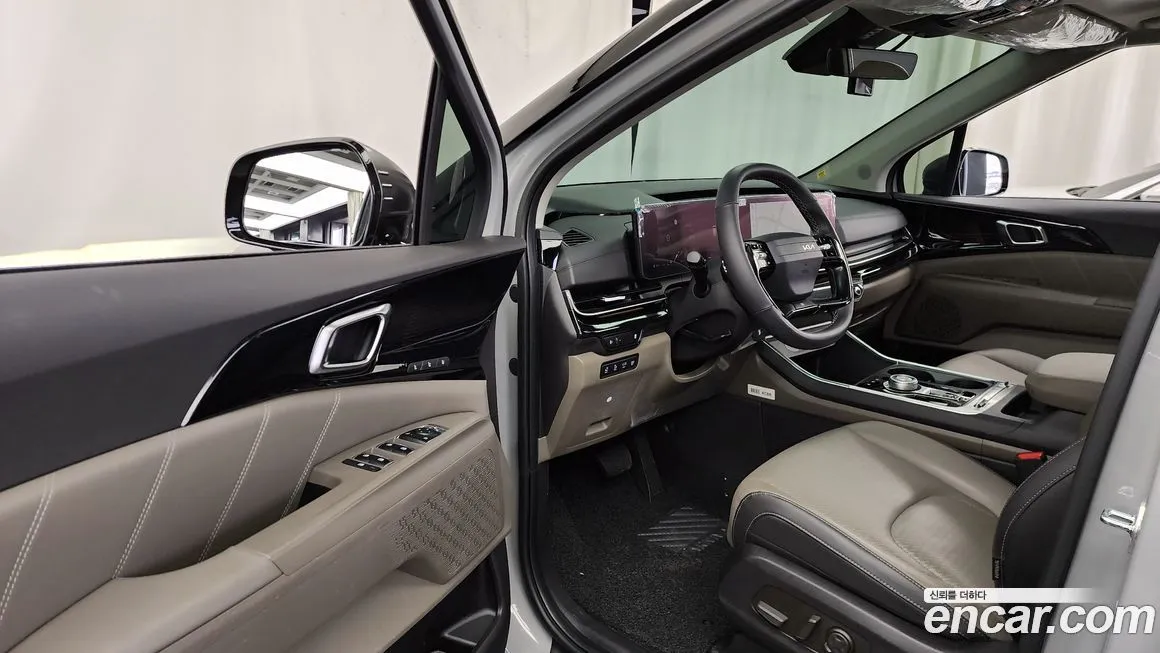 Kia Carnival — фото 5
