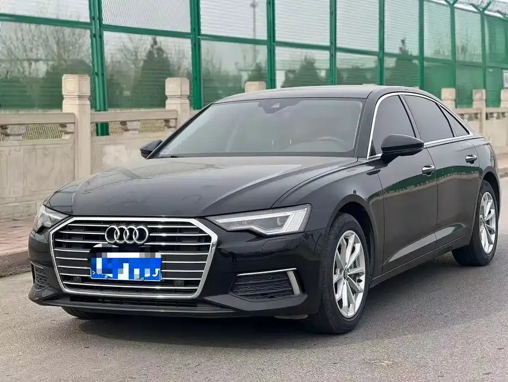Audi A6L — фото 10