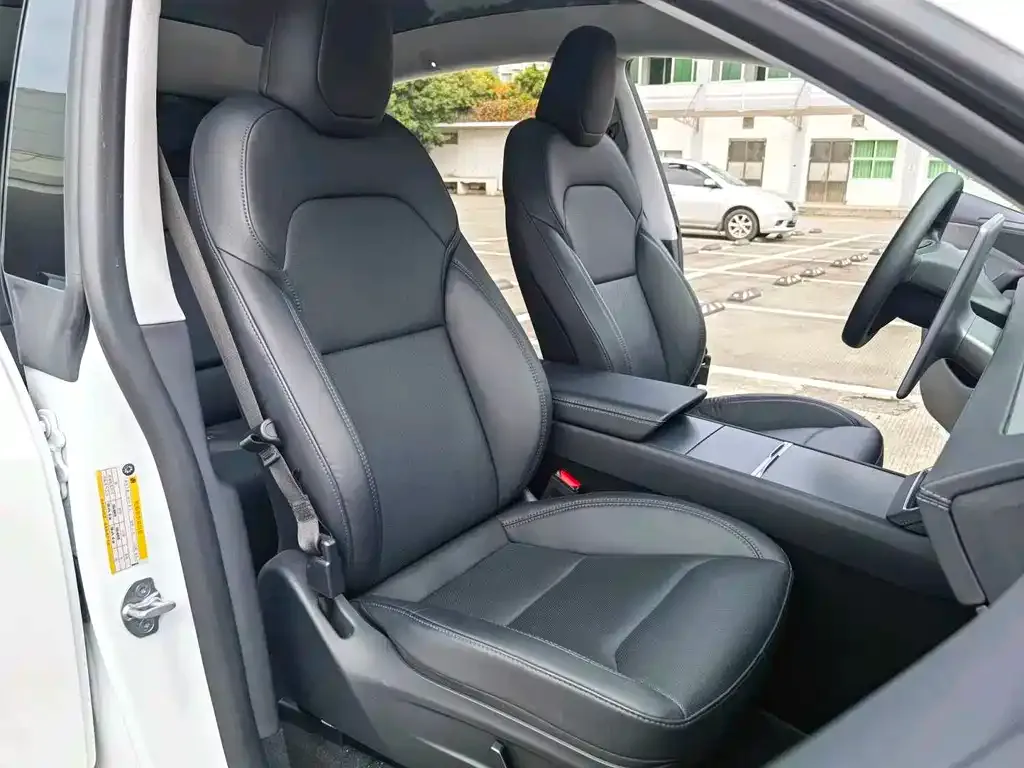 Tesla Model Y 2025 из CN, фото 5