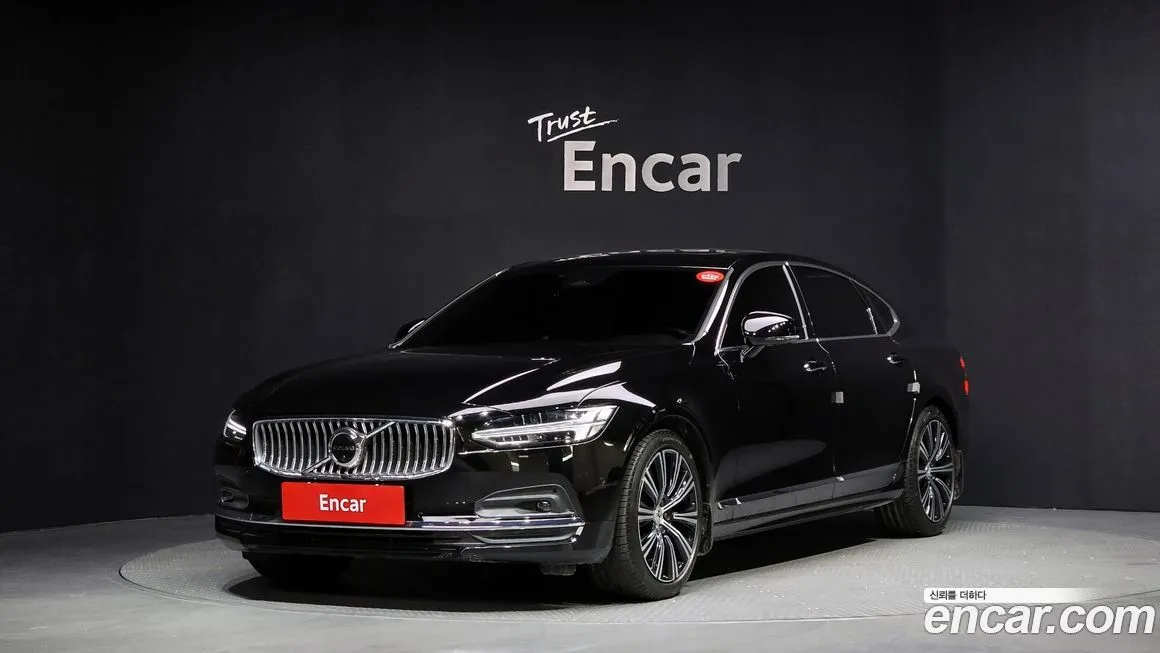Volvo S90 — фото 1