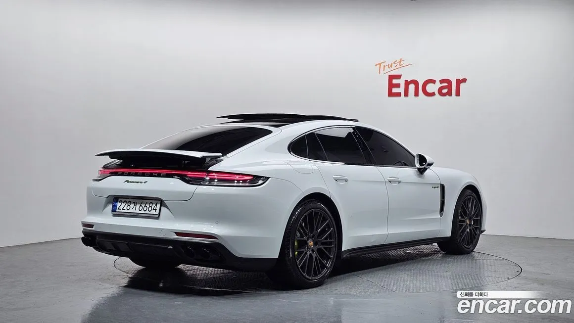 Porsche Panamera — фото 2
