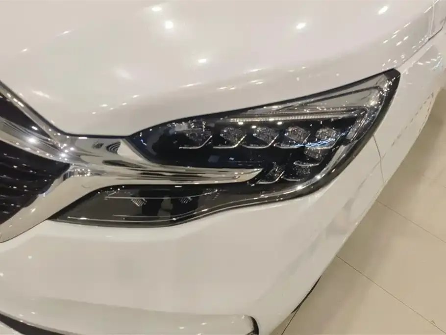 Buick GL8 2022 из CN, фото 6