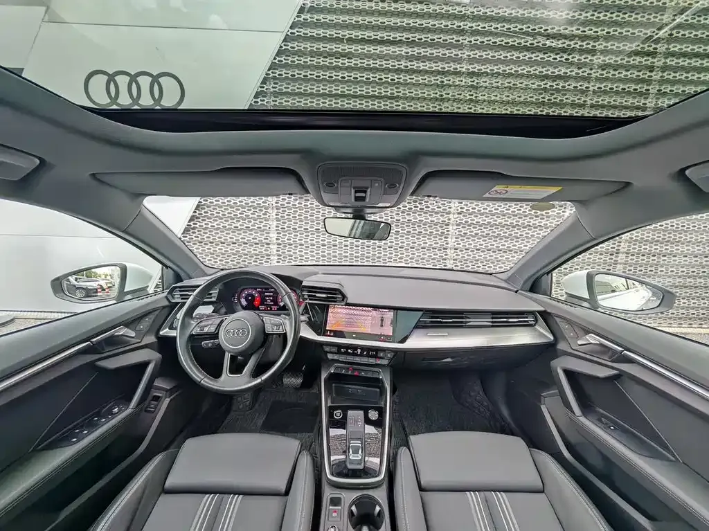 Audi A3 2024 из CN, фото 5