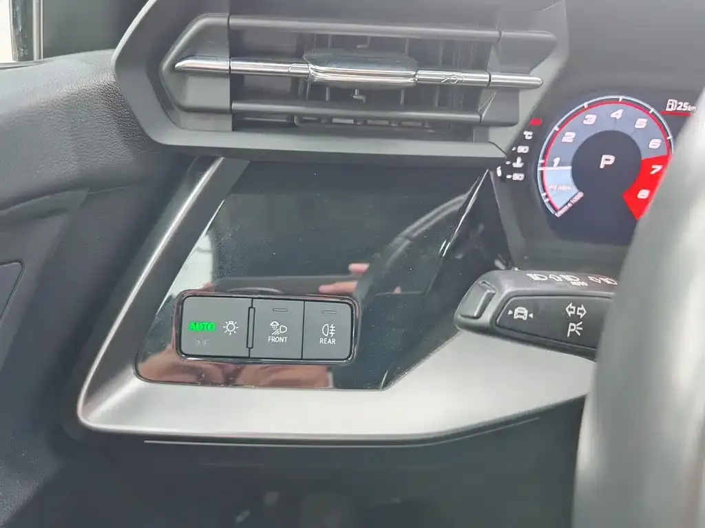 Audi A3 2024 из CN, фото 4