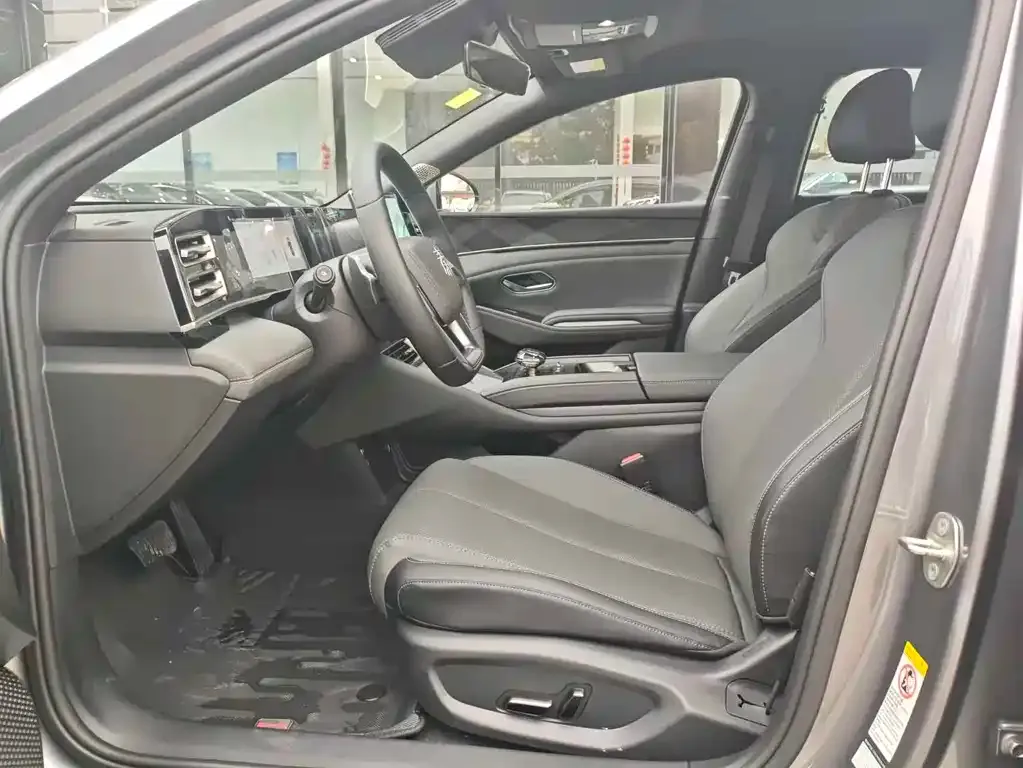 BYD Qin L 2025 из CN, фото 3