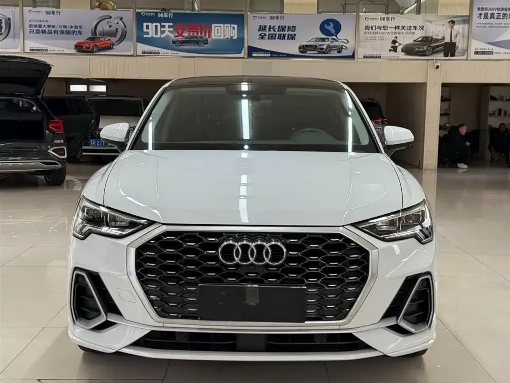 Audi Q3 Sportback 2022 из CN, фото 10