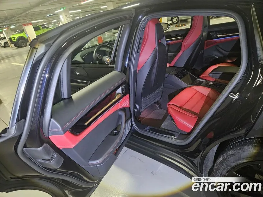 Porsche Panamera 2024 из KR, фото 8