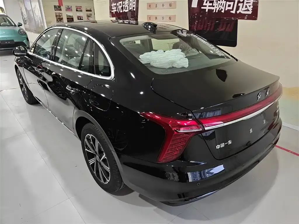 Hongqi H5 PHEV 2025 из CN, фото 9