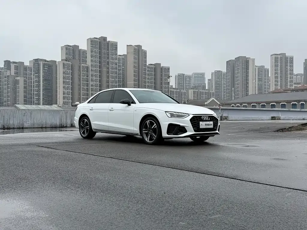 Audi A4L 2023 из CN, фото 5