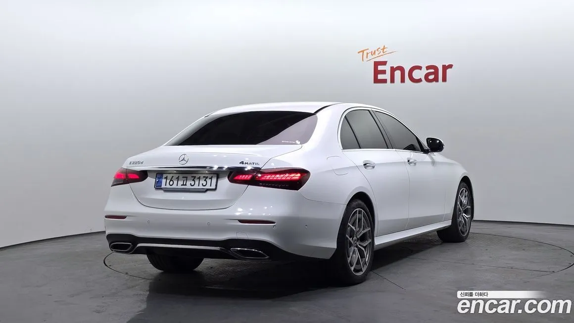 Mercedes-Benz E-Class 2023 из KR, фото 2