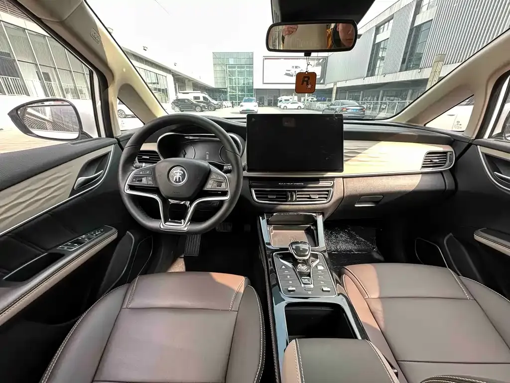 BYD MAX New Energy 2022 из CN, фото 8