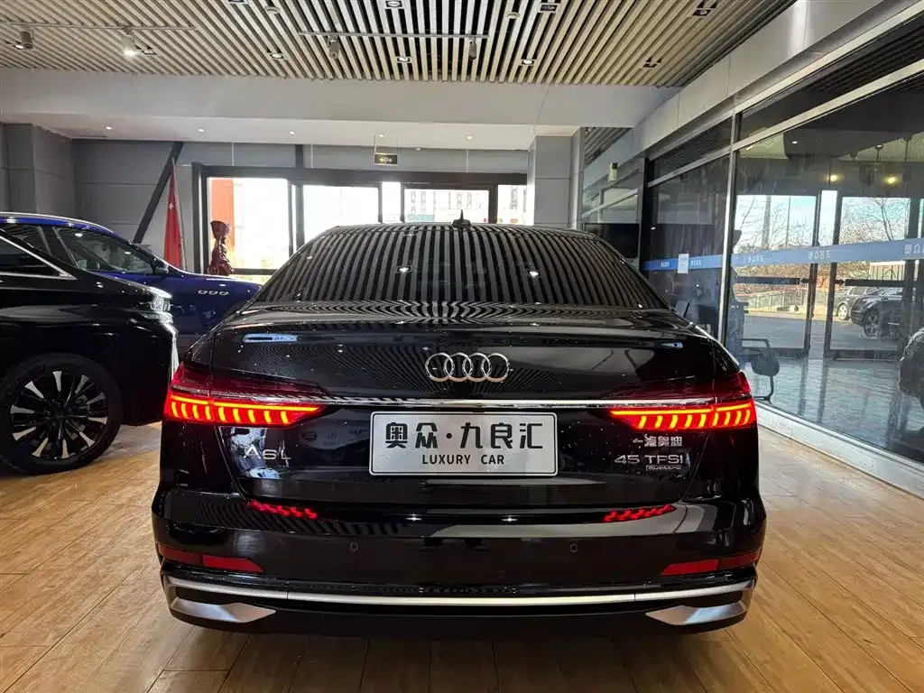 Audi A6L 2024 из CN, фото 5