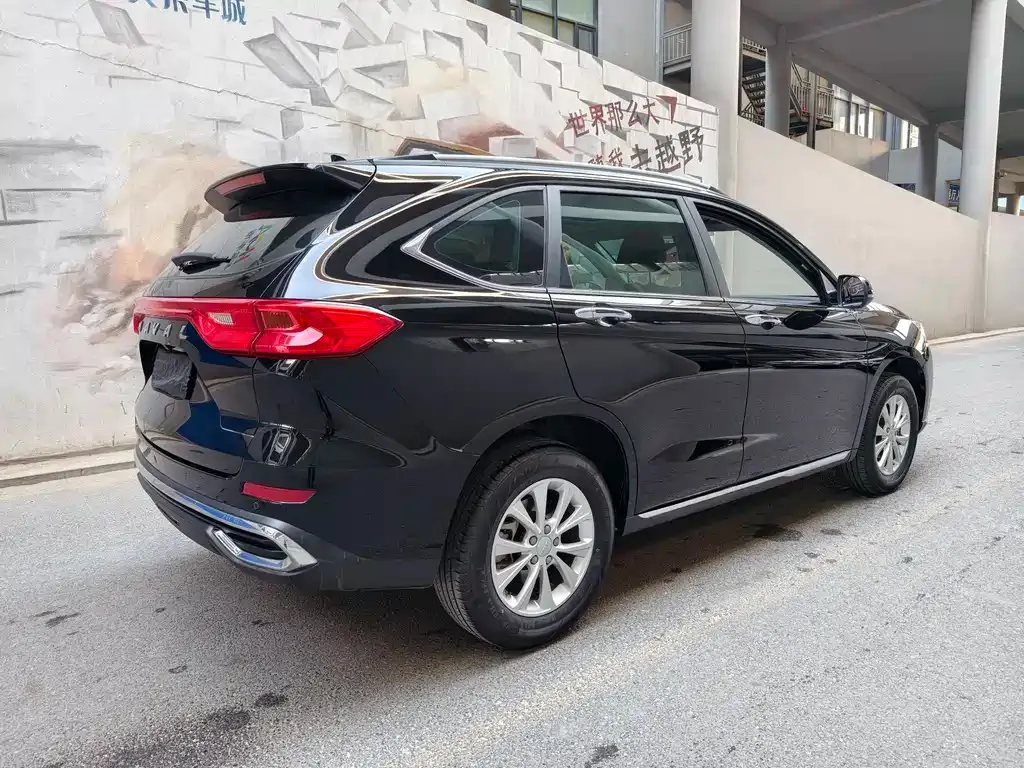 Haval M6 — фото 10