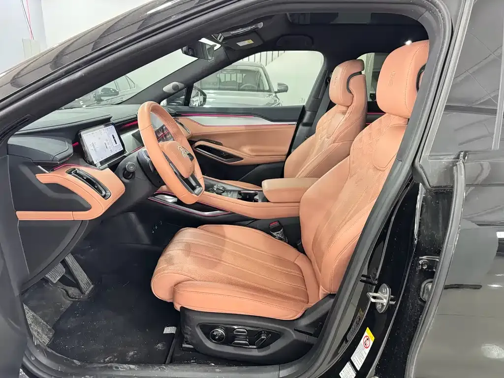 BYD L EV 2025 из CN, фото 10