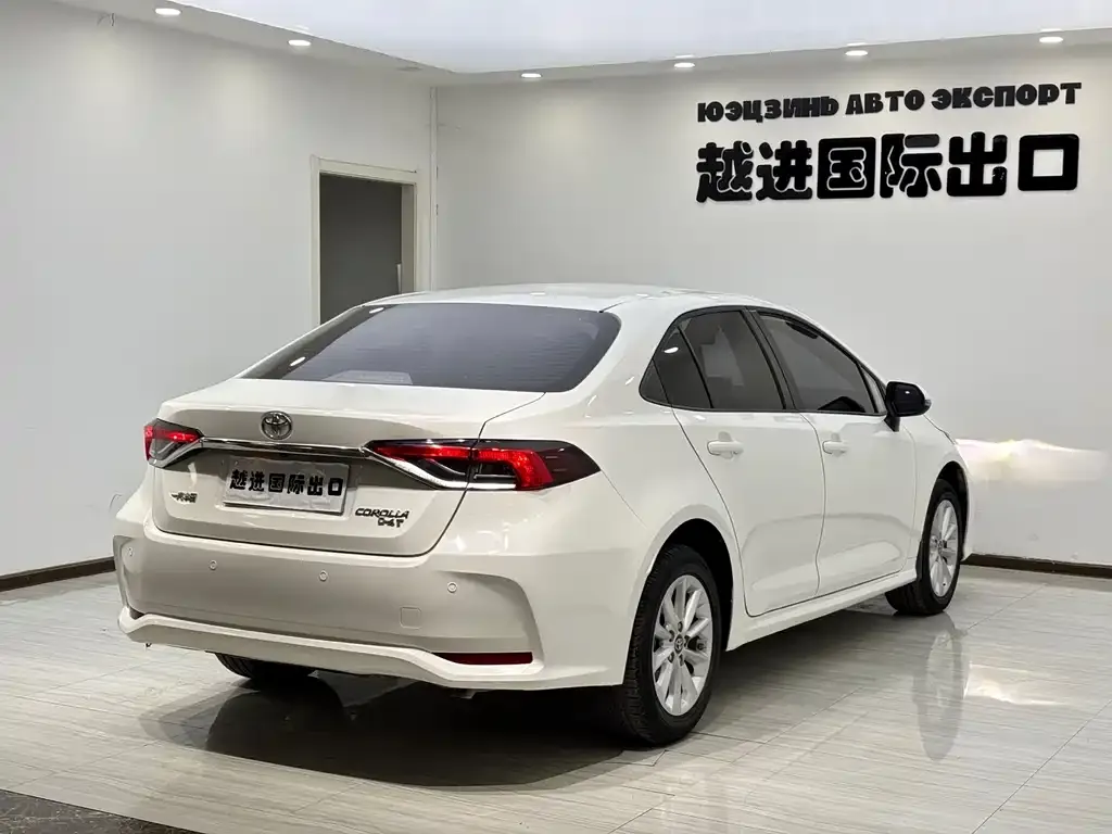 Toyota Corolla 2023 из CN, фото 4