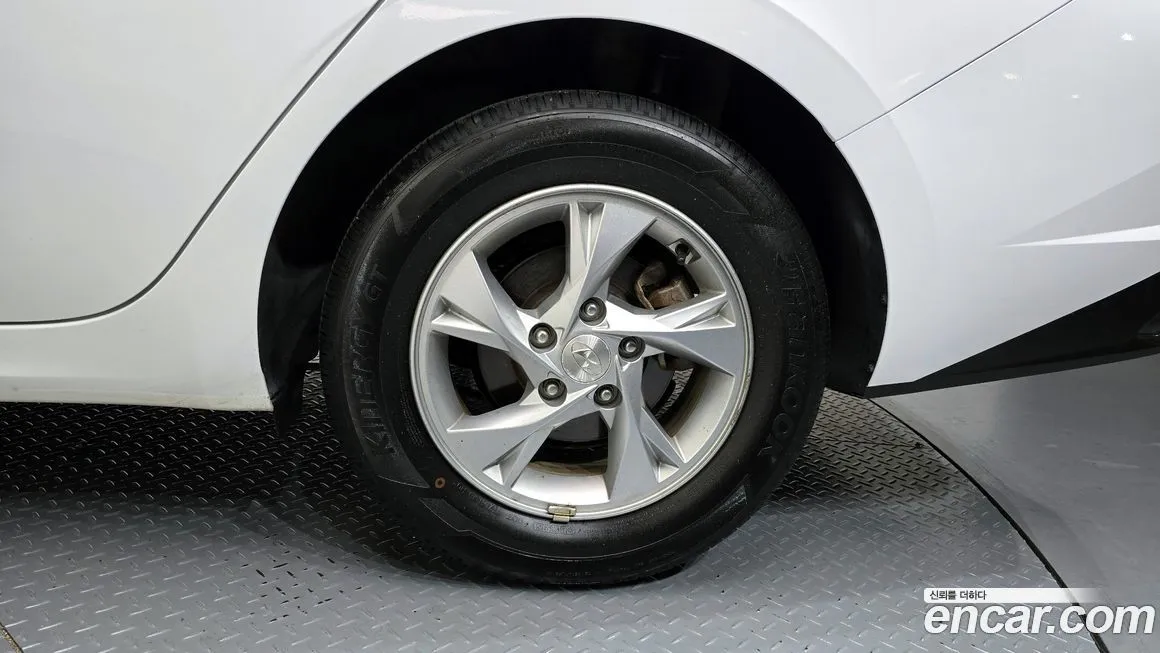 Hyundai AVANTE 2021 из KR, фото 8