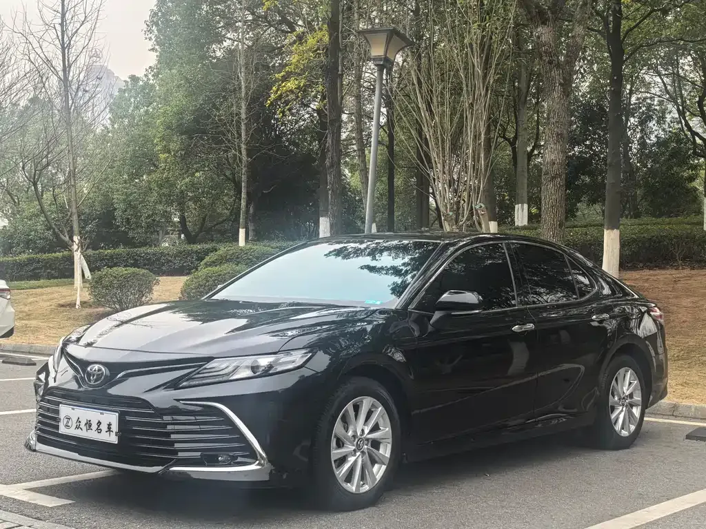 Toyota Camry 2022 из CN, фото 1
