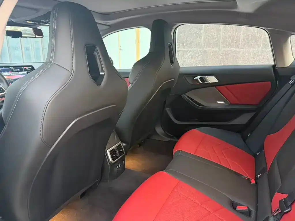 BMW 2 Series 2025 из CN, фото 2