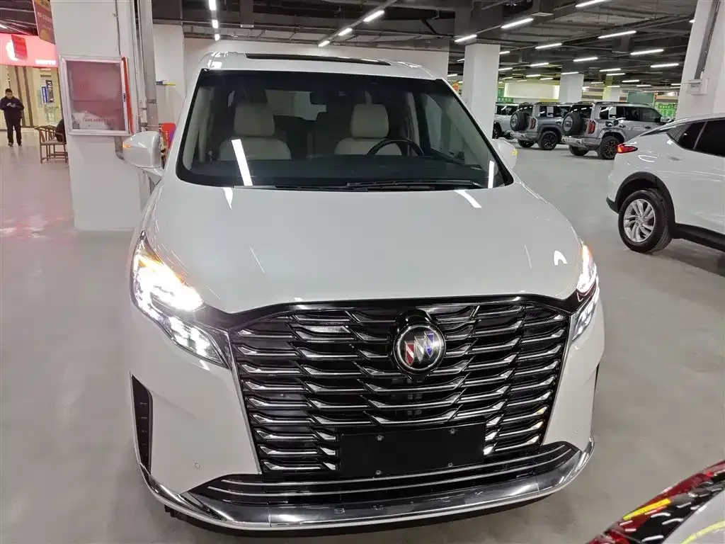 Buick GL8 2024 из CN, фото 6